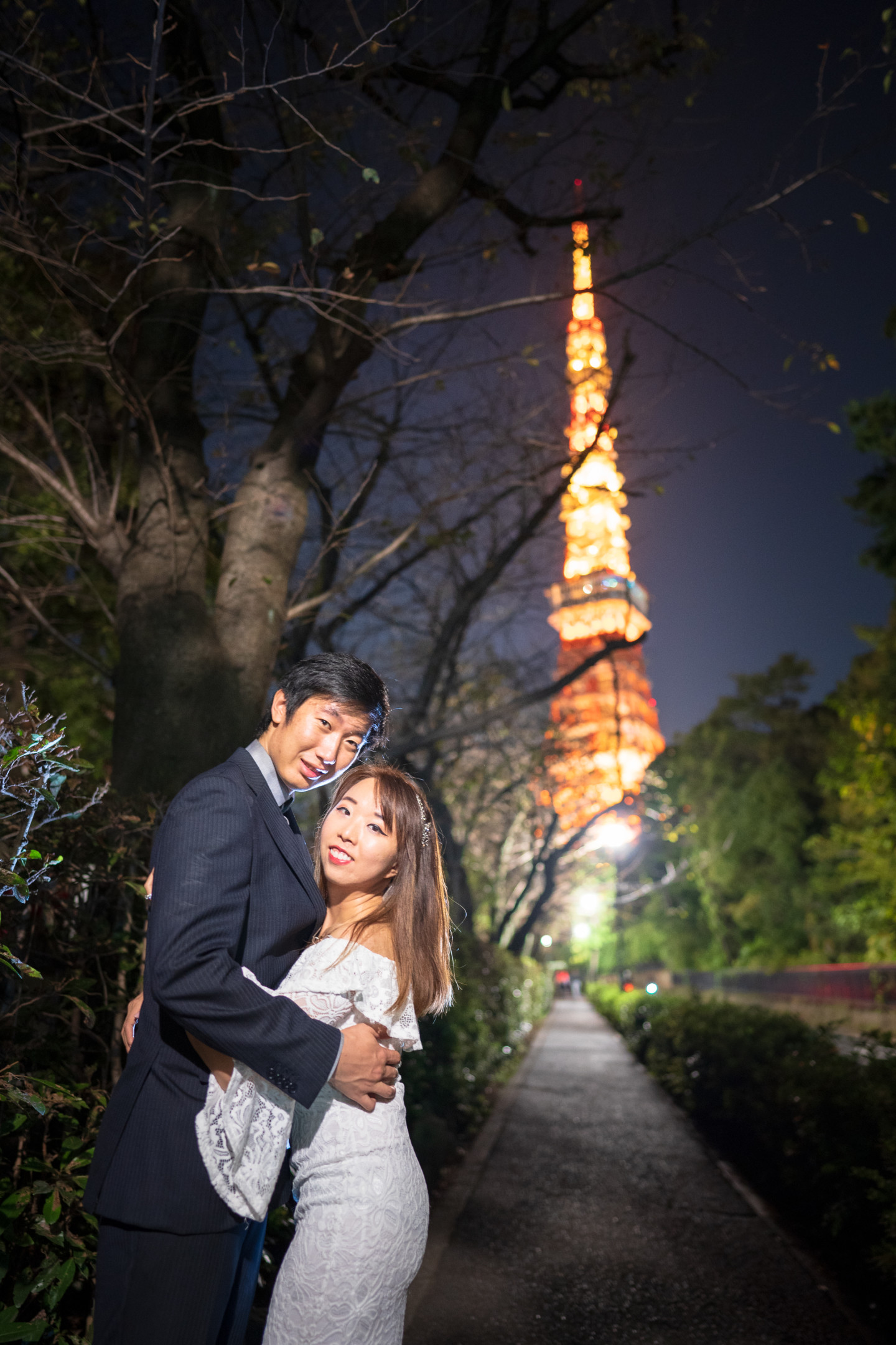 Natsumetic - Photo in front of Tokyo Tower(Famarry)